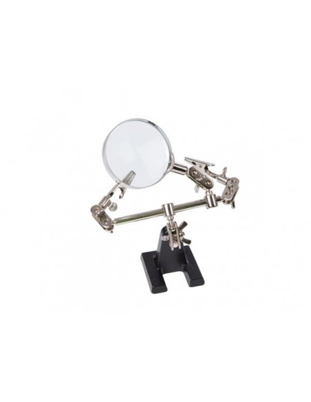 Troisième main avec loupe