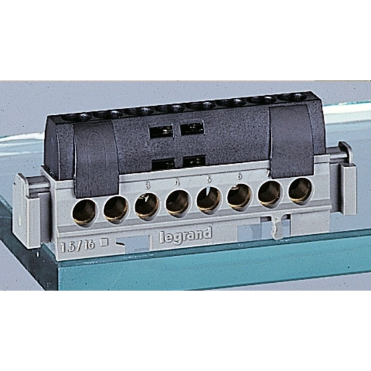 bornier phase 8 trous