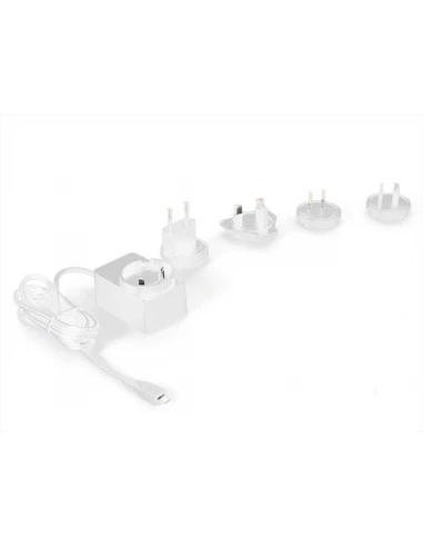 chargeur universel avec connexion micro usb - 5 vcc - 2 5 a - avec 4 fiches de voyage