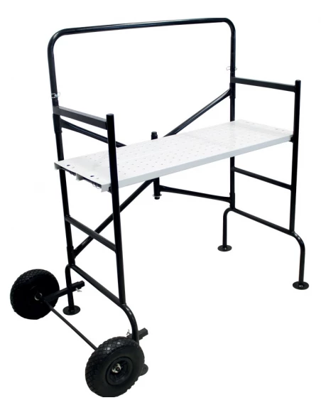 Echafaudage à trois niveau avec roue de déplacement pour la taille des haies