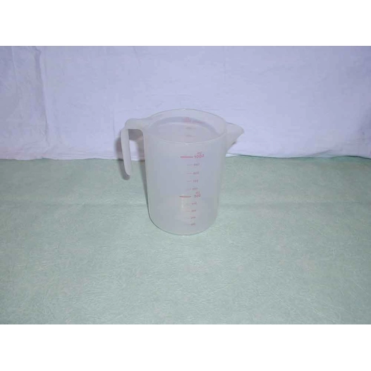 pichet 1l gradué rouge