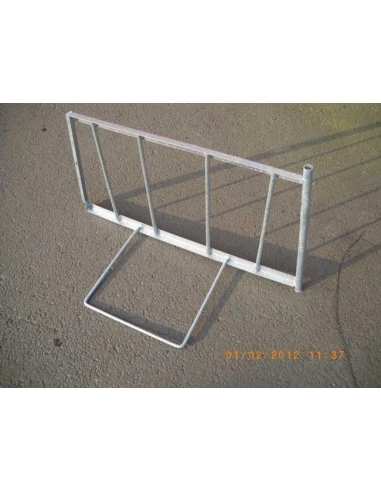 porte seau simple pour niche a veaux