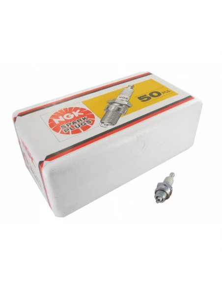 Pack atelier de 50 bougies d'allumage NGK BMR7A.