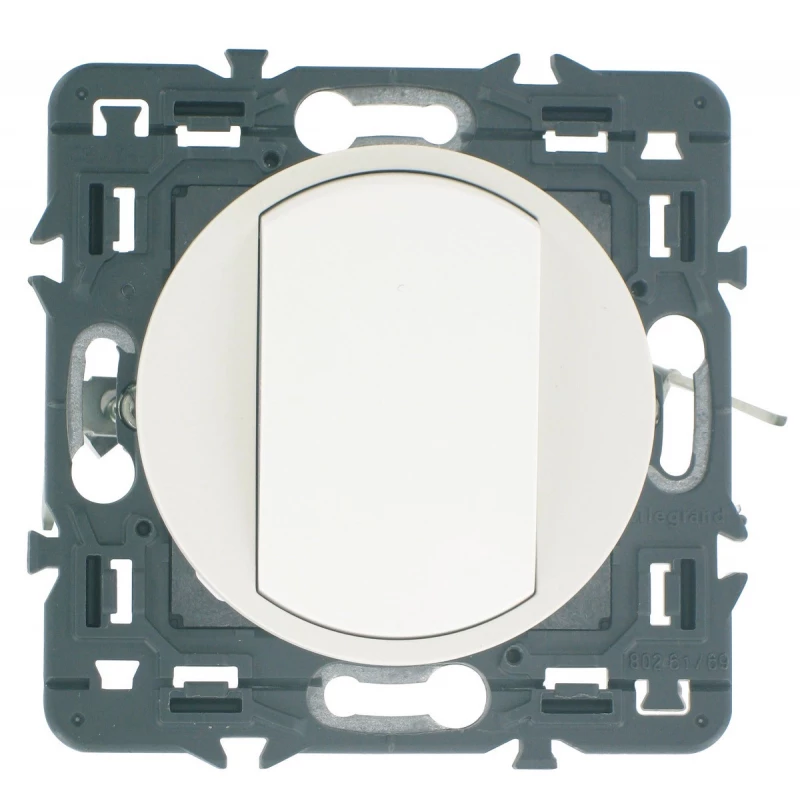 Legrand Poussoir Simple Céliane 6a Enjoliveur