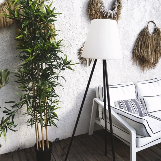 Lampadaire Solaire Et Rechargeable 800 Lumens
