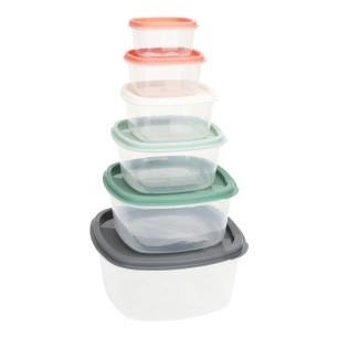 ensemble de 6 boîtes en plastique avec des couvercles de couleurs et de dimensions différentes.