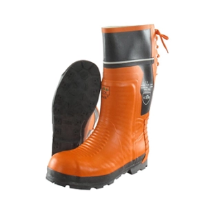 bottes forestière de taille 45, classe 2 coque métal caoutchouc vulcanisé.2021: usines basculent leur production sur bottes à u