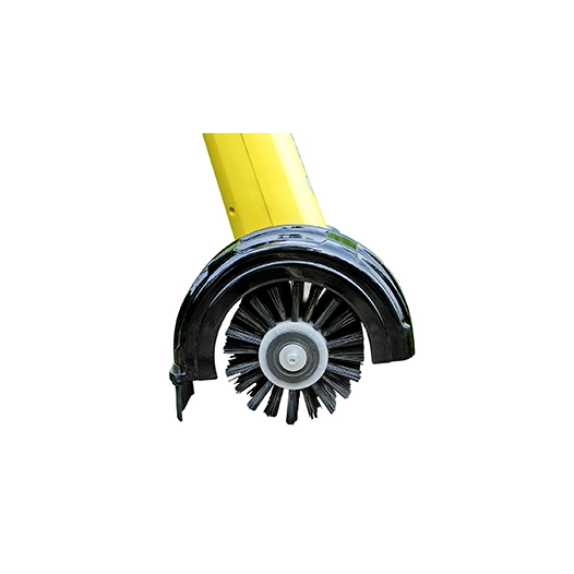 dresse bordures avec brosse nylon intégrée et lame positionnable à droite ou à gauche de la brosse. accessoire gloria modèle cut