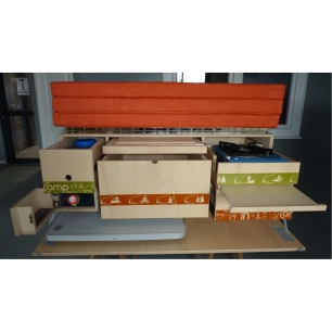 male arrière globe trotter van - camp in box