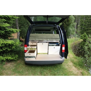 male arrière aventure van - camp in box