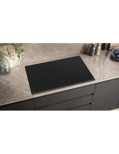 INDUCTION - 4 zones dt 1 CombiZone (2x 3,7 kW) - Timers - Intel. Hood auto - Cook/H Connect - Cdes TouchSlider - L 80 cm - SIEME
