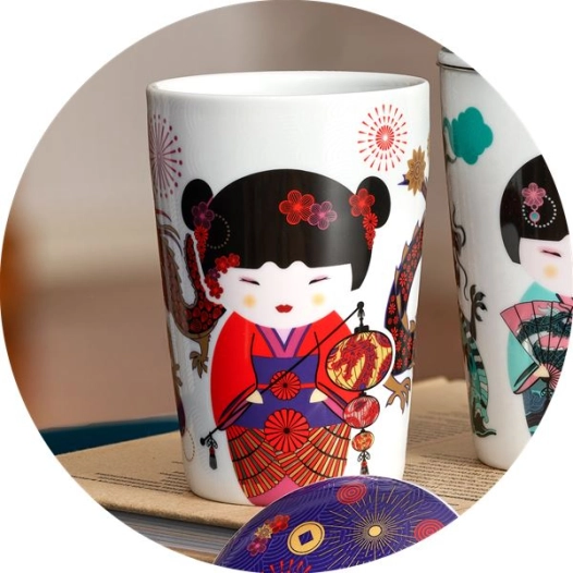 tasse en porcelaine - teaeve sweet little geisha fire - brussel steel eigenart