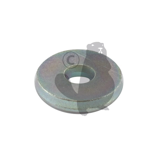 rondelle plate épaisse. dimensions: 27 x 8,5 x 5 mm.