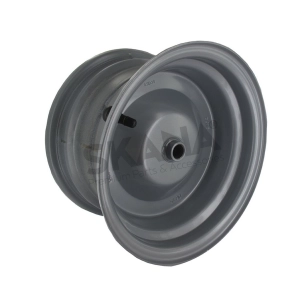 jante en acier de dimension 7.5'' x 8'', origine stiga.