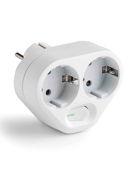 adaptateur 2 prises schuko 2p+t avec interrupteur ip20 blanc, blister
