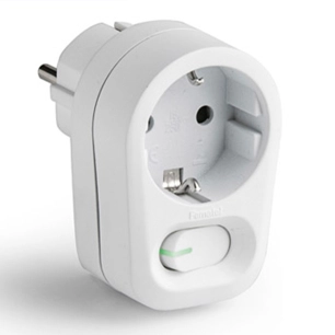 adaptateur schuko 1 prise 2 broches + transistor avec interrupteur ip20 blanc, blister