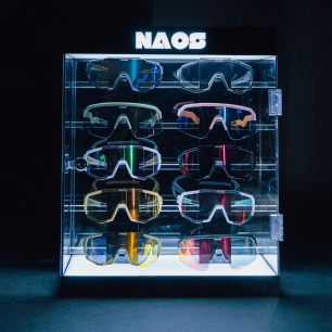 1 Naos Display