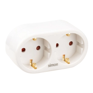 adaptateur schuko double face 2 pôles + prise 16 à 250 v~, blanc
