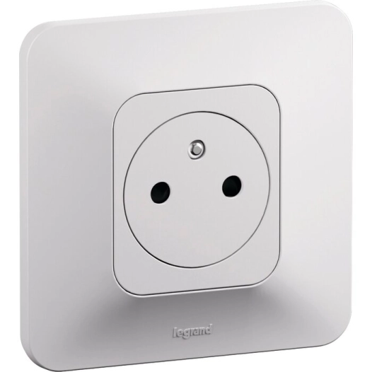 2p+t surface f/b 16a blanc