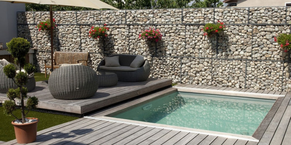 Mini piscine ou spa: que choisir ?